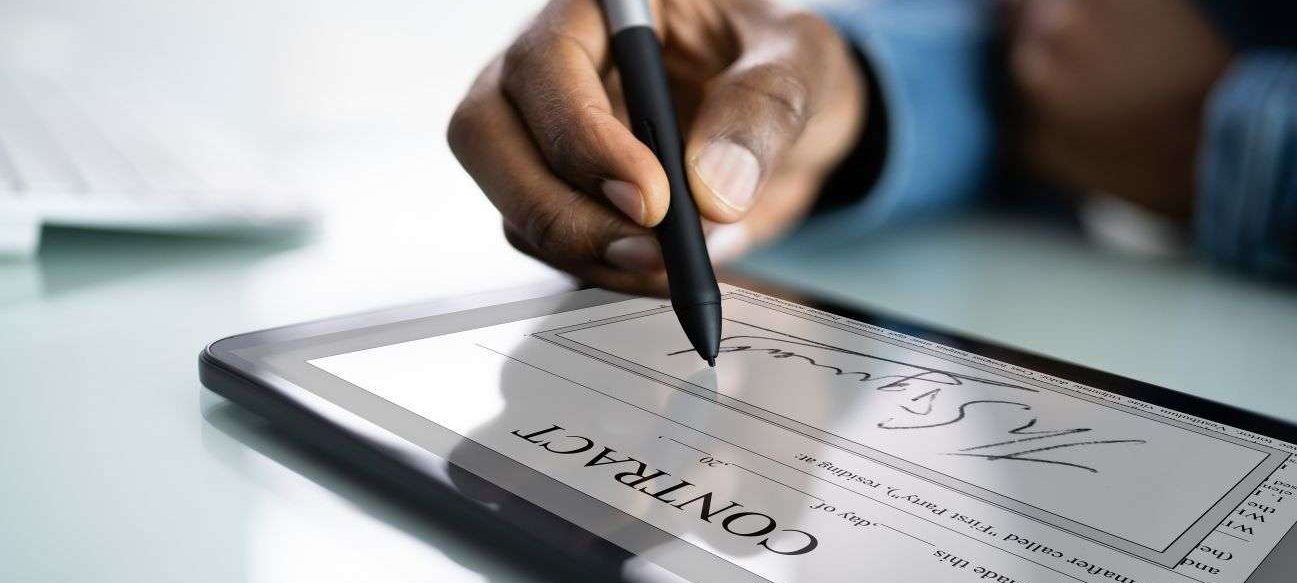 Digital Signature banner image {{brizy_dc_image_alt entityId=